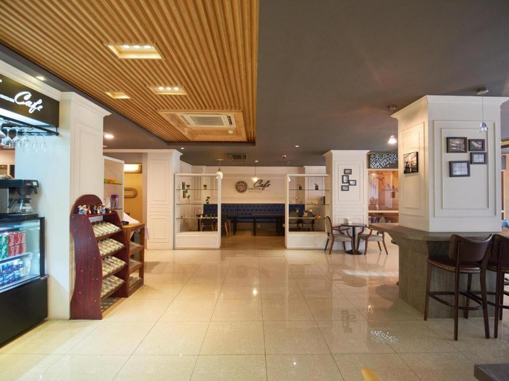 Shin Shin Hotel Busan Bagian luar foto