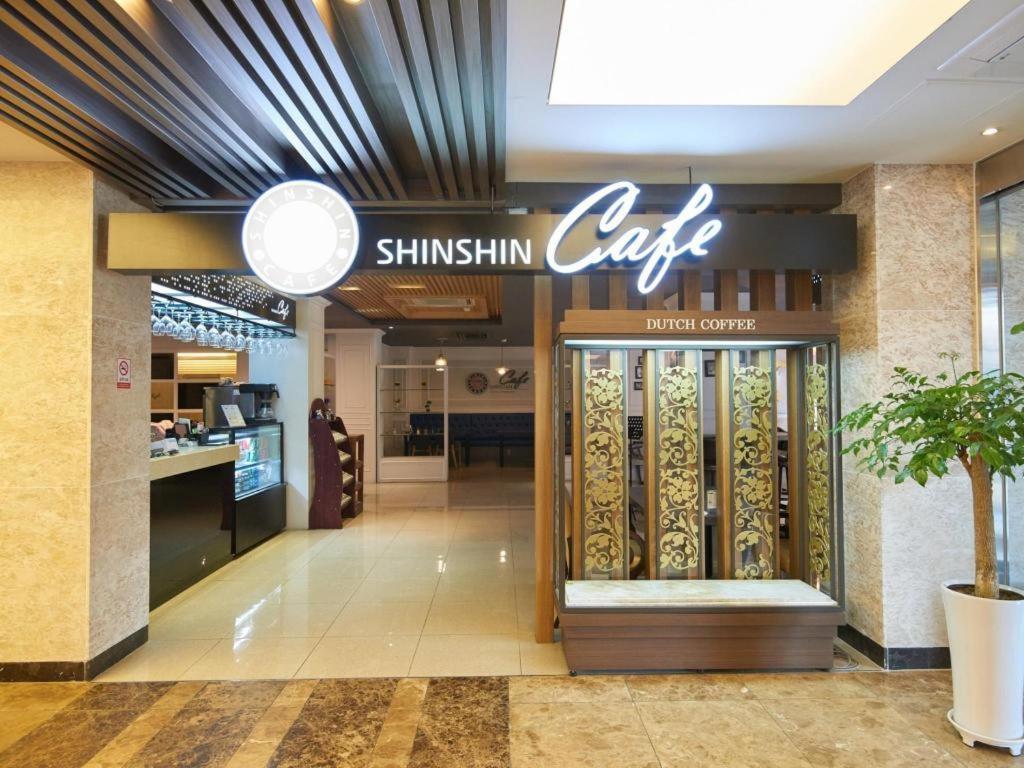 Shin Shin Hotel Busan Bagian luar foto